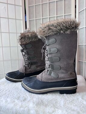 Northside Gray Waterproof Fur-Trim Lace-Up Winter Boots